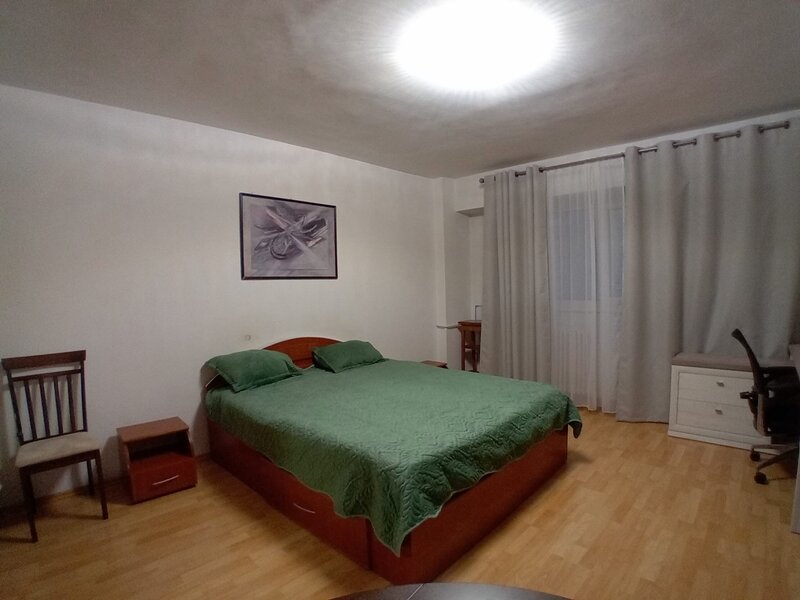 Nerva Traian- stradal, langa ING si  bloc Loto, dotata cu boiler